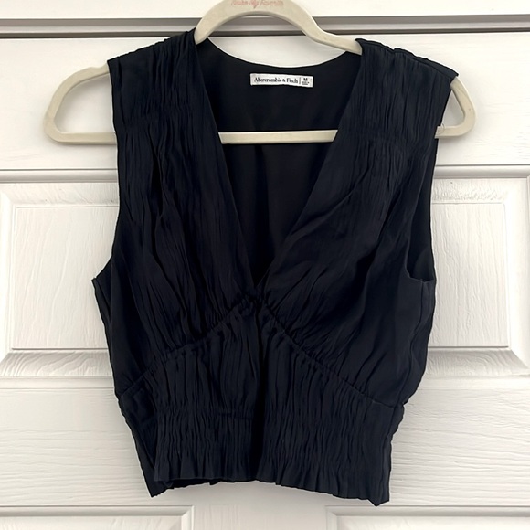 Top - Picture 1 of 2